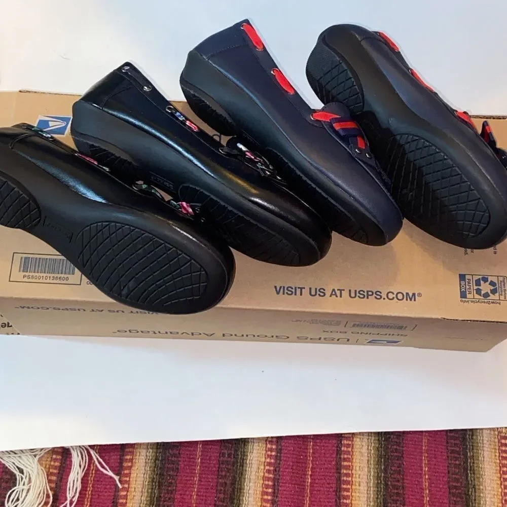 Beacon Comfort Well Black Black and Navy Floral Loafers Shoes 2 Pairs Size 6.5